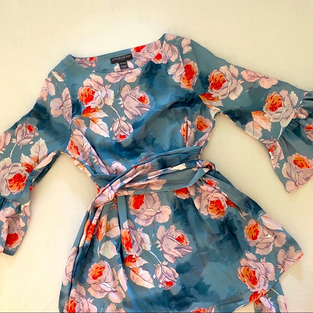 A Pea in the Pod Floral Maternity XS Shirt